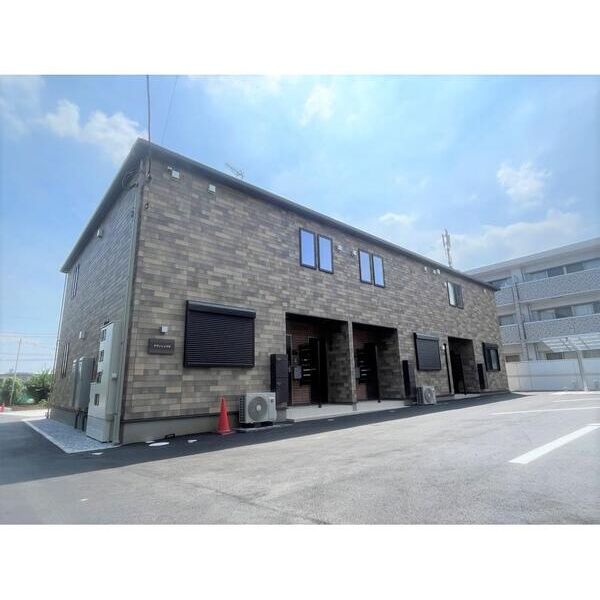 グランシャリオ102号室 外観