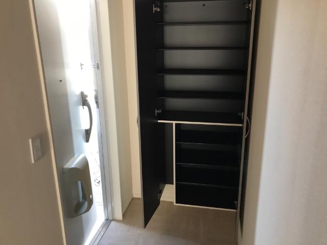 Ｒｏｏｆｅｒ301号室 下駄箱