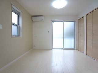 リブリ・M.Y.K 寝室