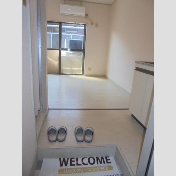 調布ハイムピア210号室 入口