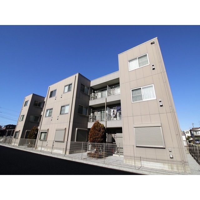 アンプルール フェール 四季 外観