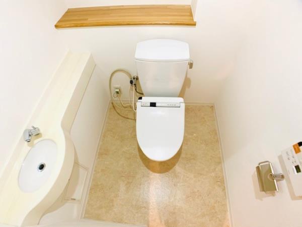 アパートメンツ東山 トイレ