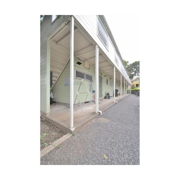 エステートピアグリーン西山A103号室 エントランス