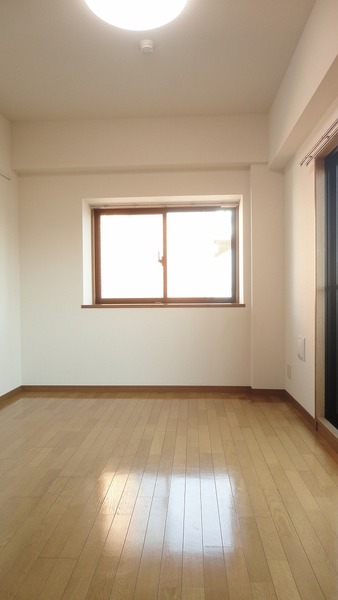 エスコート中野大和町 リビング