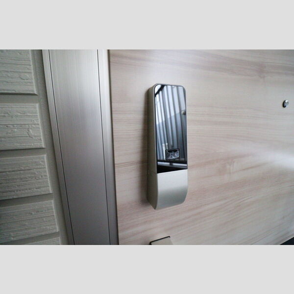 Plum tree garden G 玄関IC錠