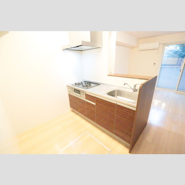 メゾン サクラ システムキッチン