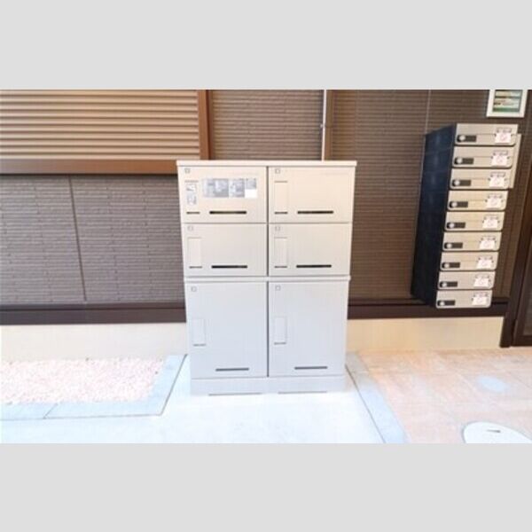 レグナ 宅配ボックス