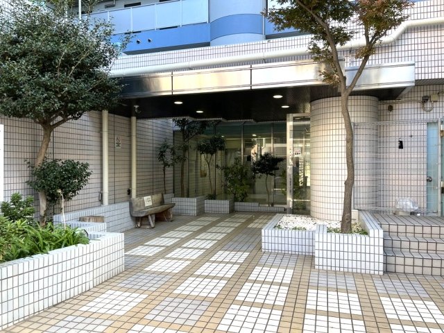 スカイコート下高井戸5階 エントランス