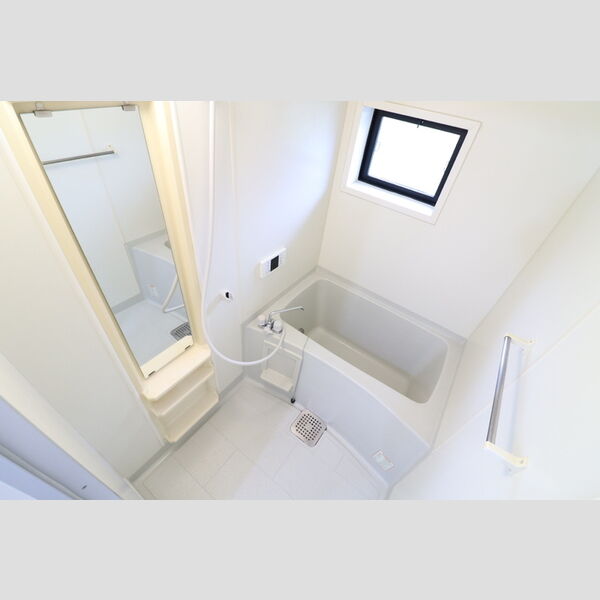 ルミナール203号室 浴室