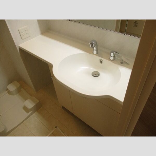 レーヴ 洗髪洗面化粧台