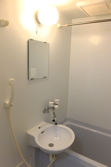 レオパレスＳ　Ｍ　Ｅ 浴室換気乾燥機付き