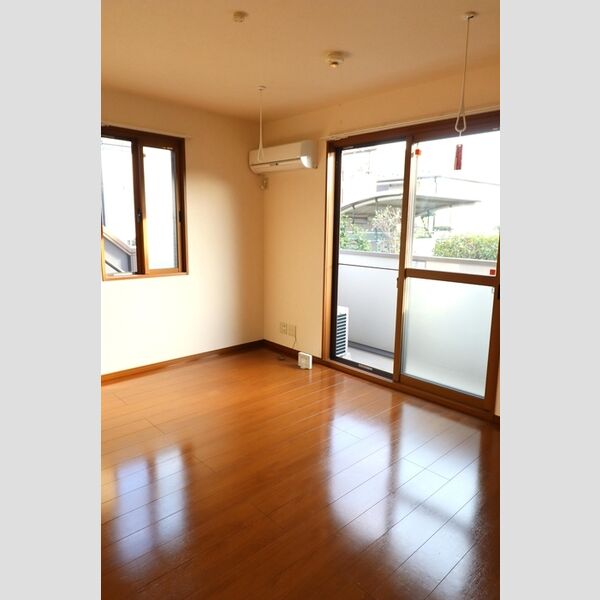 カメリア101号室 リビング