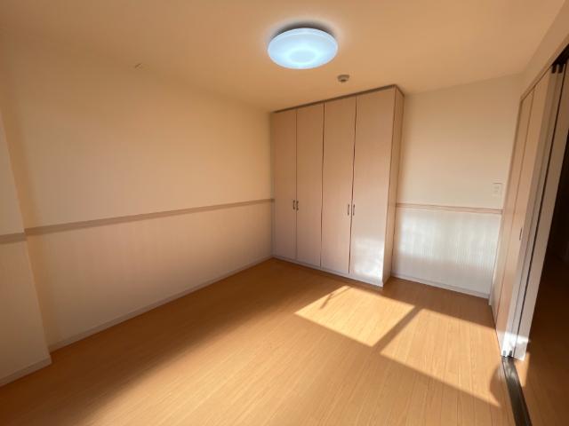 クレアトゥール　エスト　(Ｃｒｅａｔｅｕｒ　ｅｓｔ)205号室 室内