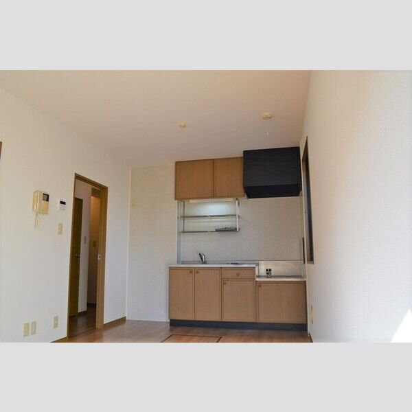 グランメールハイム　壱番館 ダイニングキッチン(別角度)