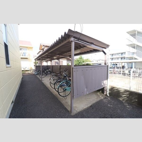 ドミールヴィレッジ　Ⅰ 駐輪場