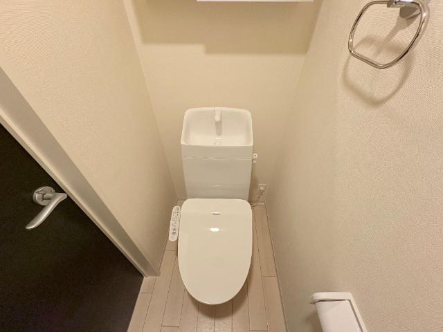 ラーバンコート大宮土屋107号室 シャワー付トイレ
