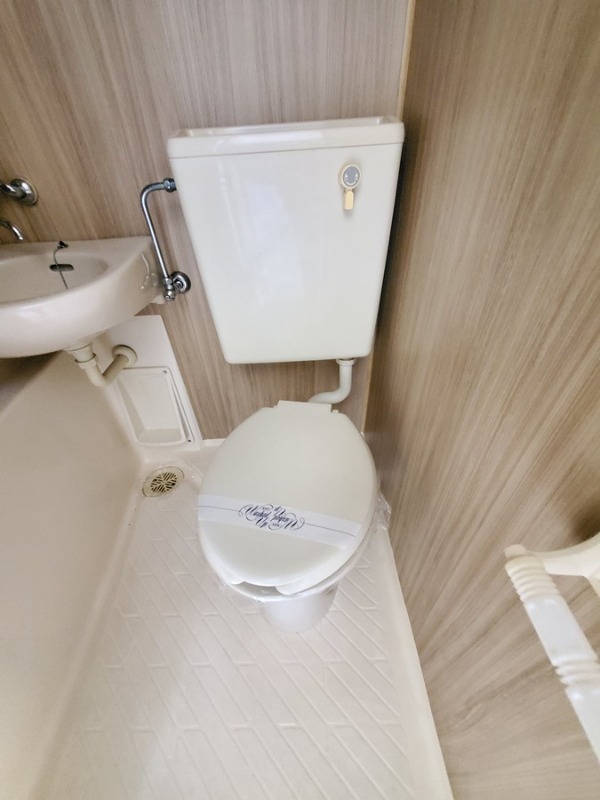 コーポラスカイトA1階 トイレ