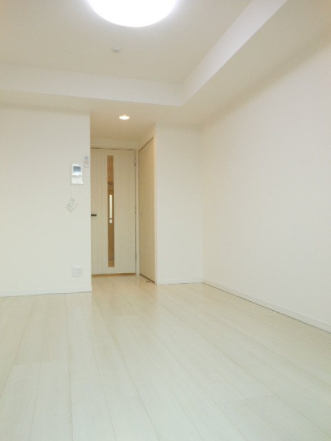 グランド・ガーラ池袋11階 シーリングライト付き洋室