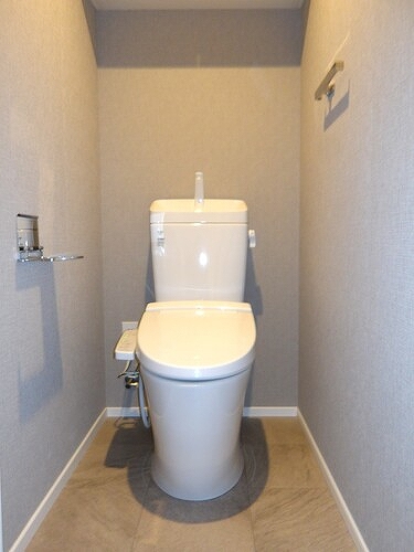 プレセダン板橋本町 トイレ　※同タイプ別部屋2025年11月新築未入居時撮影