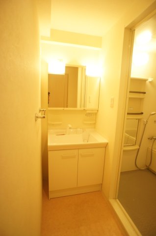 ＫＡＮＥＮＡＲＩ和光 使いやすい洗面所です