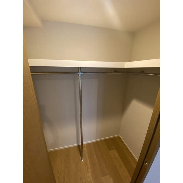 ザ・パークハウス千代田六番町 洋室8帖WIC　2025年9月撮影