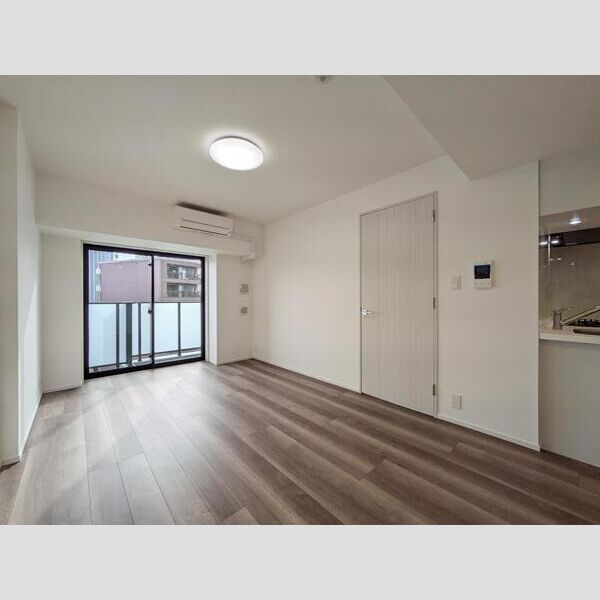 S-RESIDENCE新宿若松町 玄関
