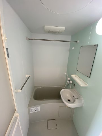 ヨコハマテラス金沢文庫203号室 お風呂