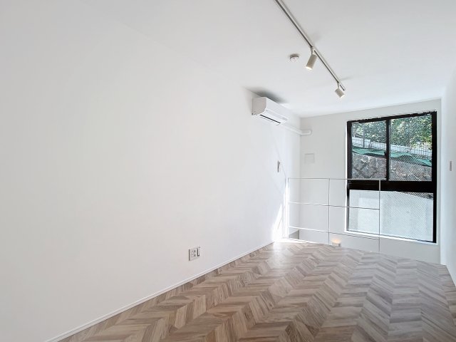 ＲＩＶＥＮＤＥＬＬ　ＥＢＩＳＵ1階 部屋その他
