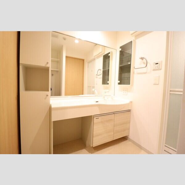 Ⅴesta(ウェスタ) 洗髪洗面化粧台