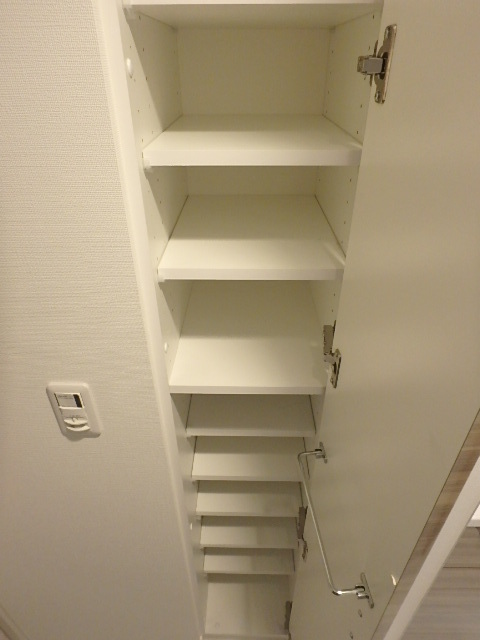 ガーラ・プレシャス川口並木6階 シューズクローゼット