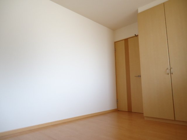 サールナート202号室 洋室