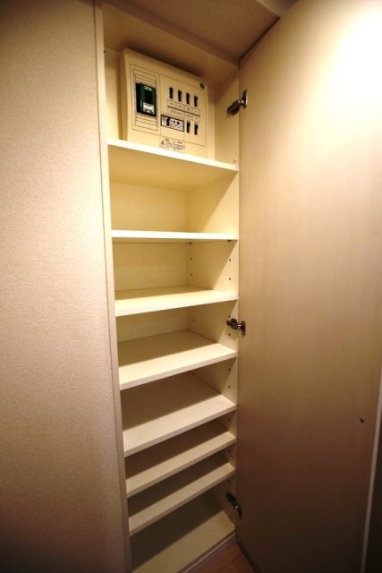 AXAS志村坂上2階 収納