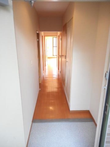 エスタシオンドーゼ 玄関