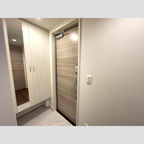 セレスティア扇Ⅰ207号室 207　玄関