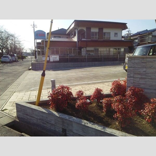 フルール・ド・スリジェⅡ 駐車場