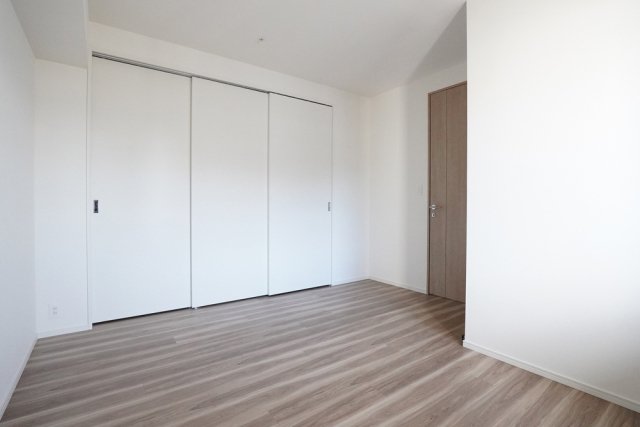 ＨＡＲＵＭＩ　ＦＬＡＧ　ＰＡＲＫ　ＶＩＬＬＡＧＥ　Ｂ棟16階 洋室1