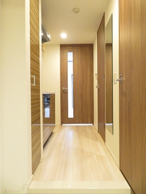 ガーラ・グランディ横濱関内9階 玄関