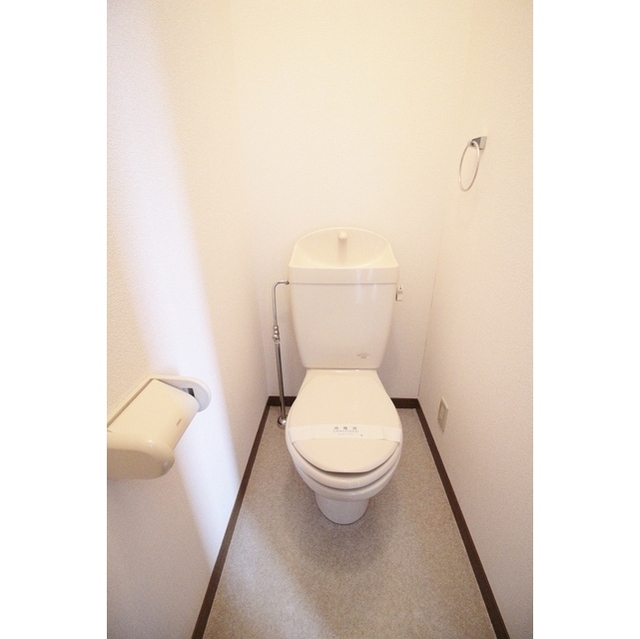 アンプルール フェール モンテ105号室 内観