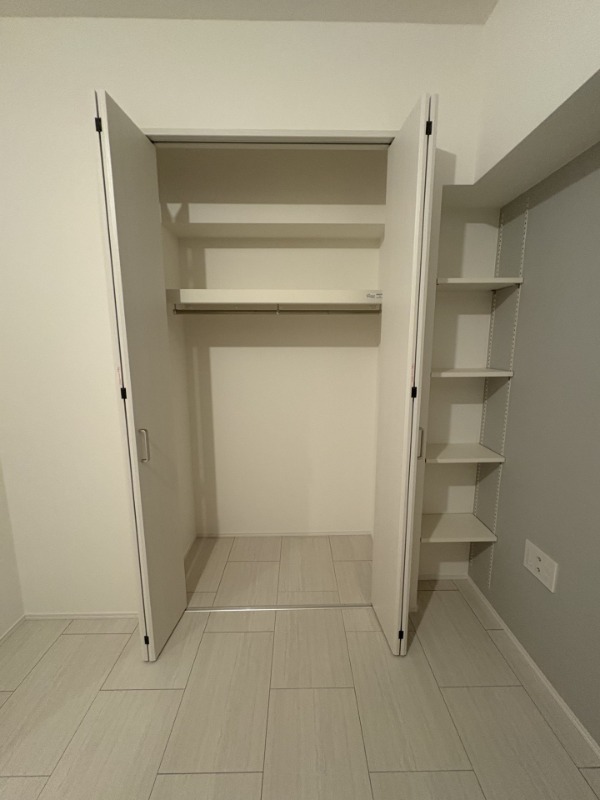 レジディア三軒茶屋Ⅱ 収納