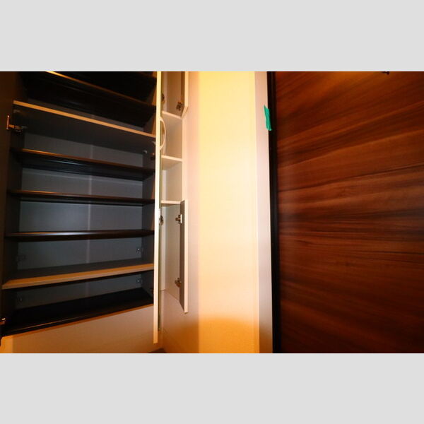 アヴァンス西亀有 シューズボックス(トールタイプ)