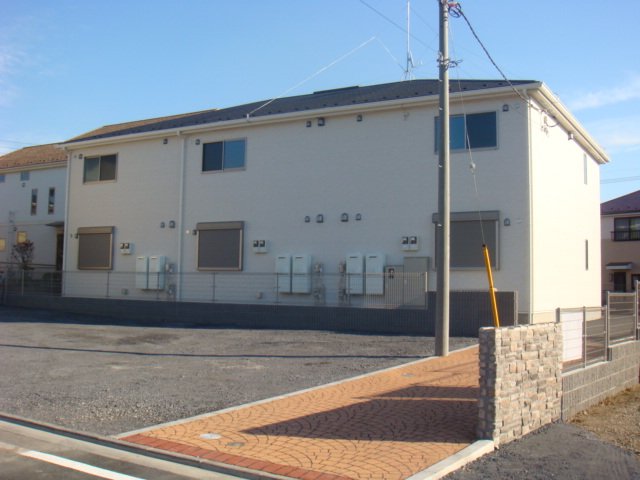 サニーヴィラージュ 外観写真（昼）