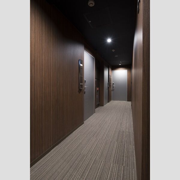 ロイジェントパークス四ツ谷1007号室 屋内共用廊下