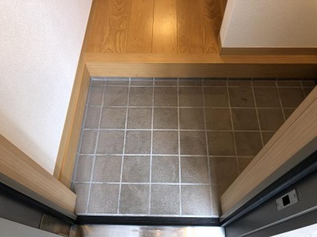 ビレッジ都町 玄関