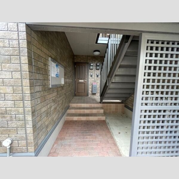 ボヌール201号室 エントランス