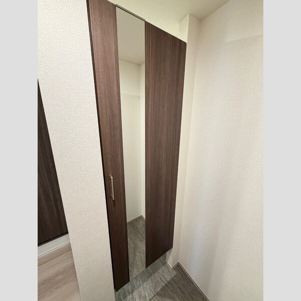 シンビジウム湘南台301号室 玄関