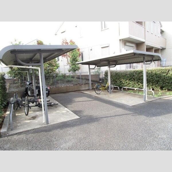 ヴィクトワール・コート 駐輪場