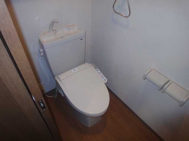 Ｃｈａｔｅａｕ　ｌｉｅｎ(シャトーリアン) シャワー付きトイレ