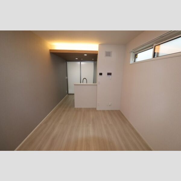 セレスティア大島303号室 LDK②