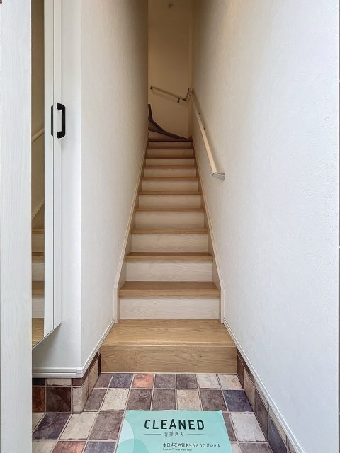 ソルナクレイシア巣鴨2階 玄関