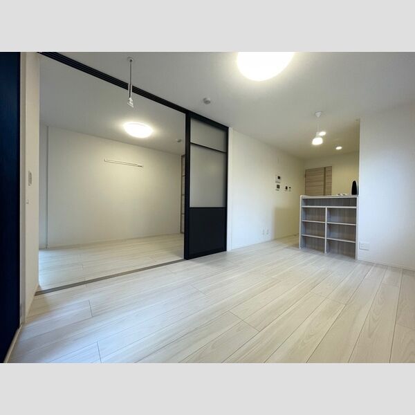 GRAND湘南　B棟 LDK